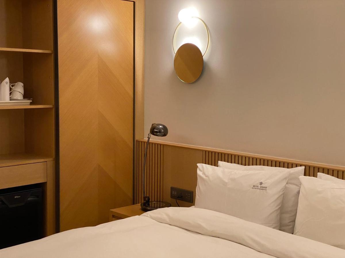 Hotel Avenue Changwon Dış mekan fotoğraf