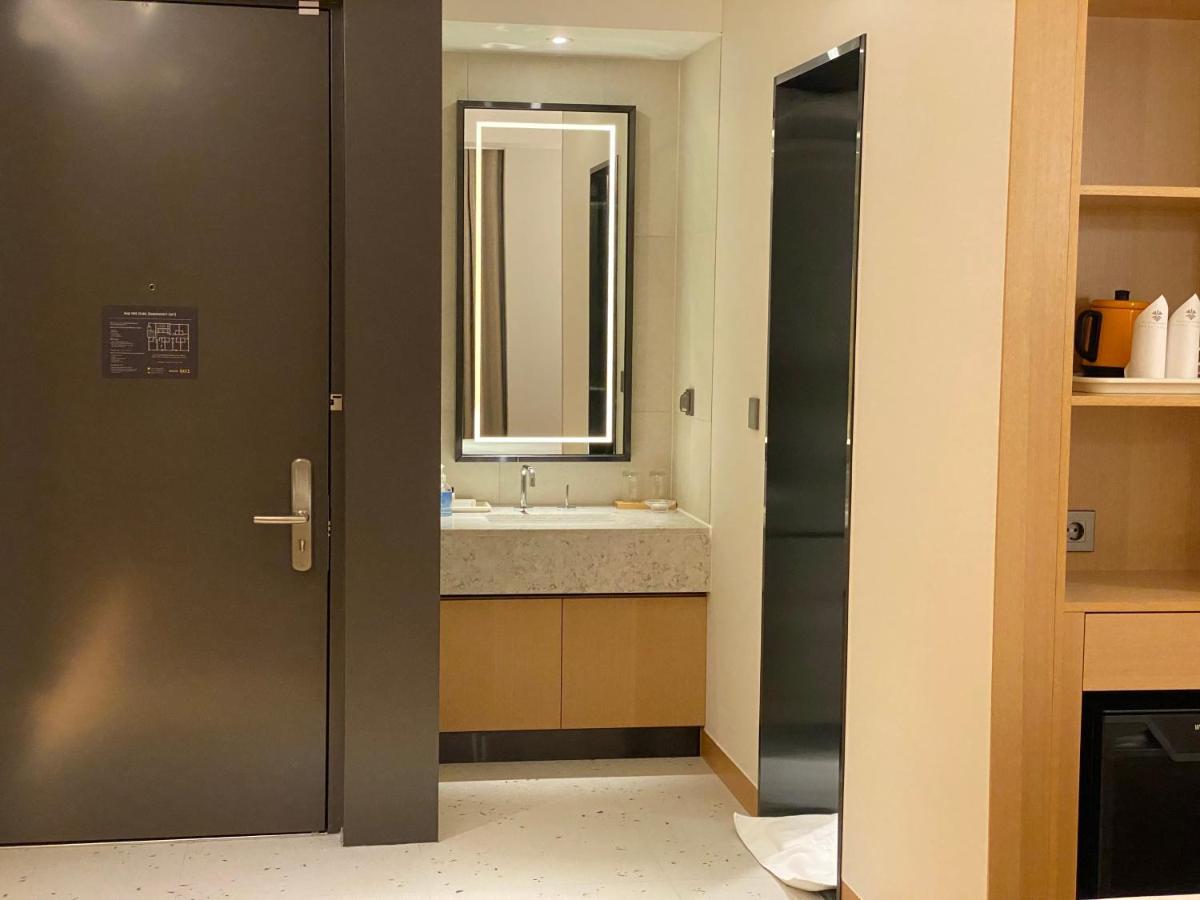 Hotel Avenue Changwon Dış mekan fotoğraf
