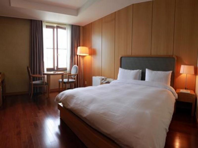 Hotel Avenue Changwon Dış mekan fotoğraf
