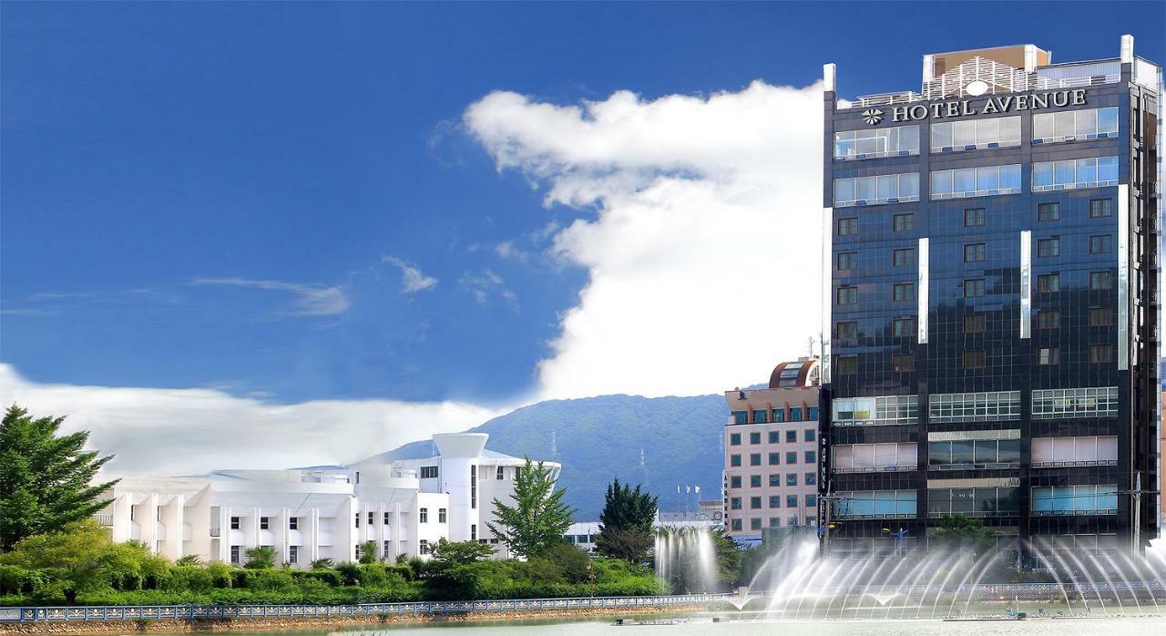 Hotel Avenue Changwon Dış mekan fotoğraf